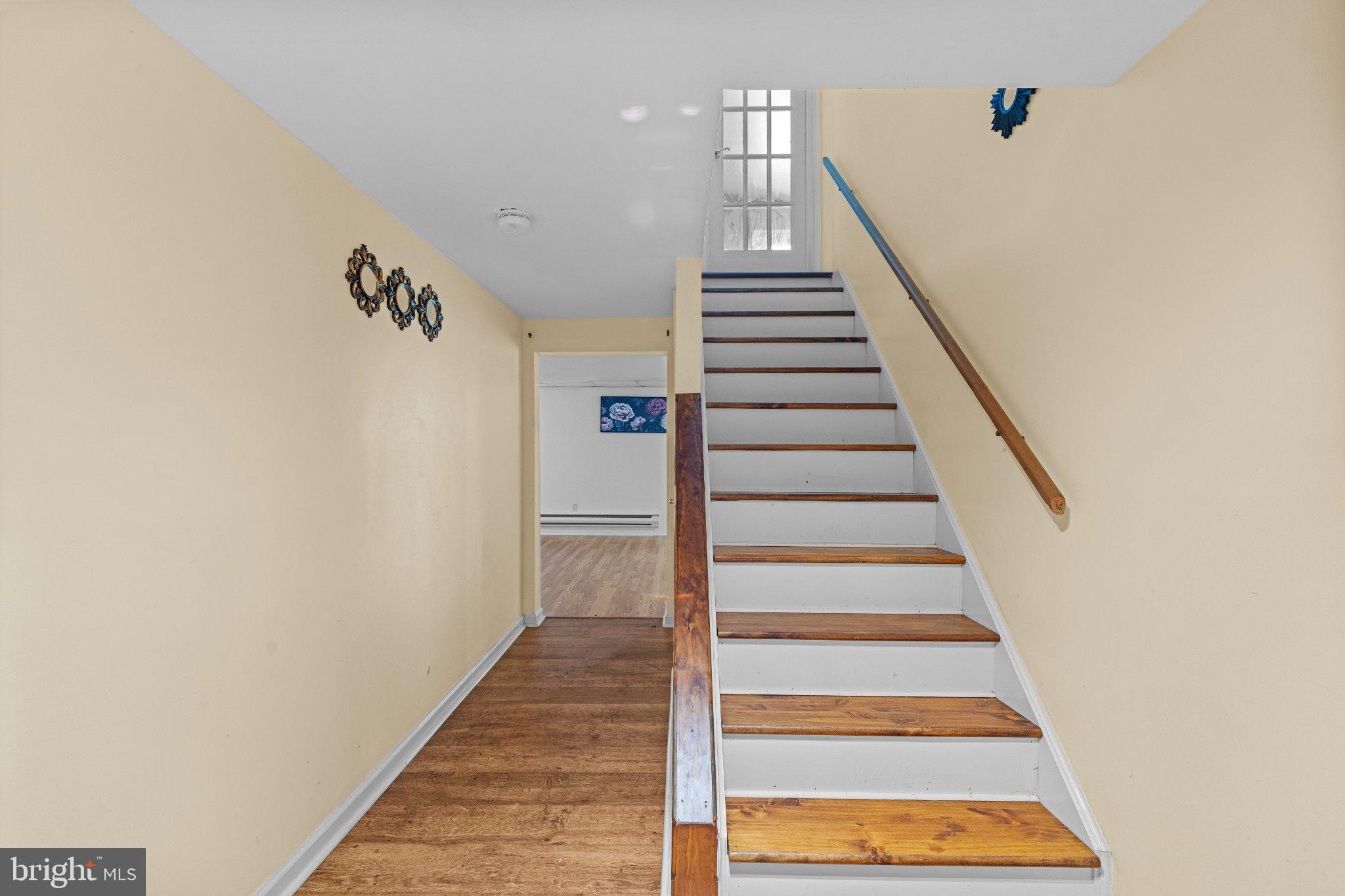 1035 COUNTRY CLUB ROAD