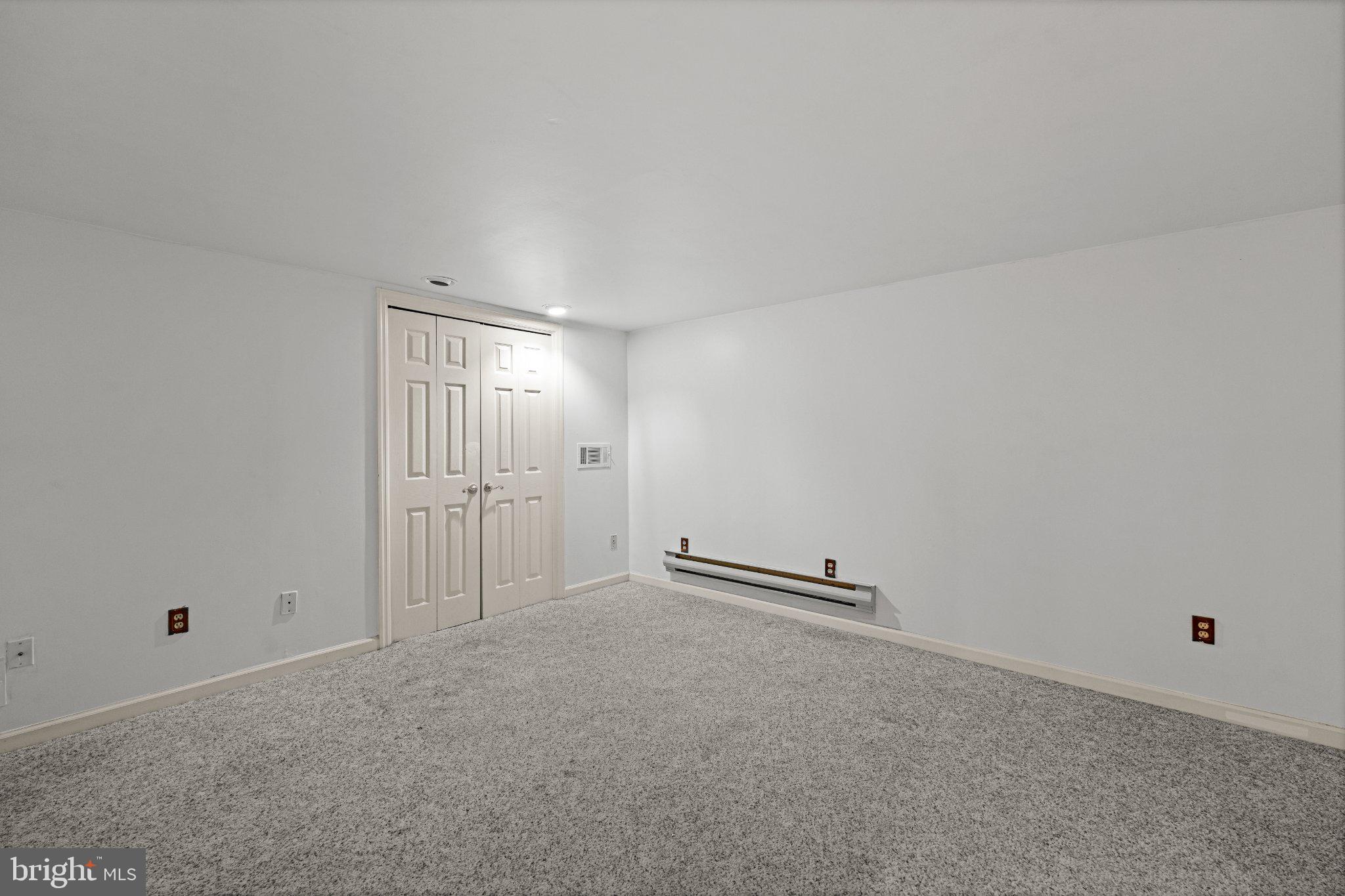1035 COUNTRY CLUB ROAD