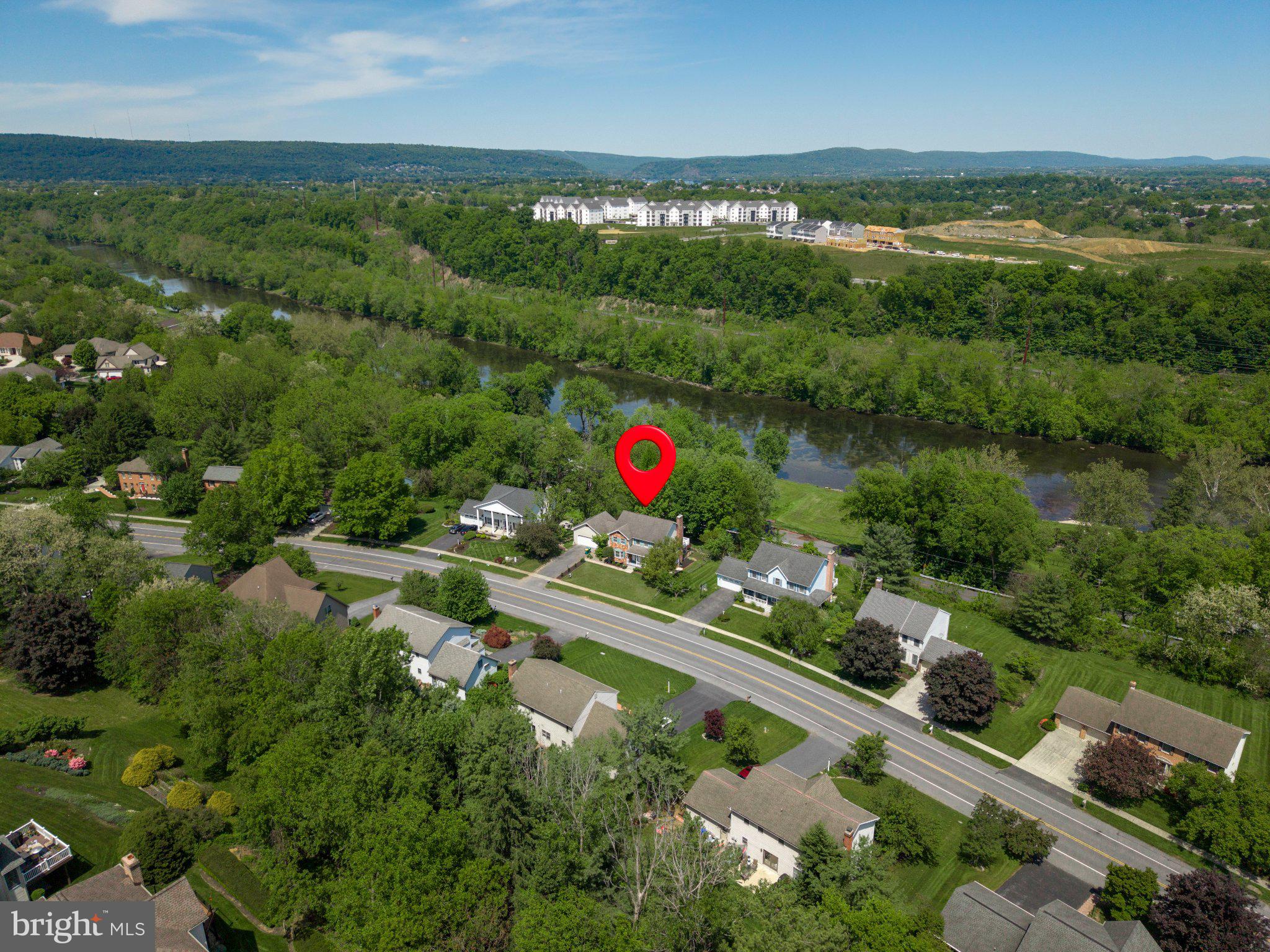 1035 COUNTRY CLUB ROAD