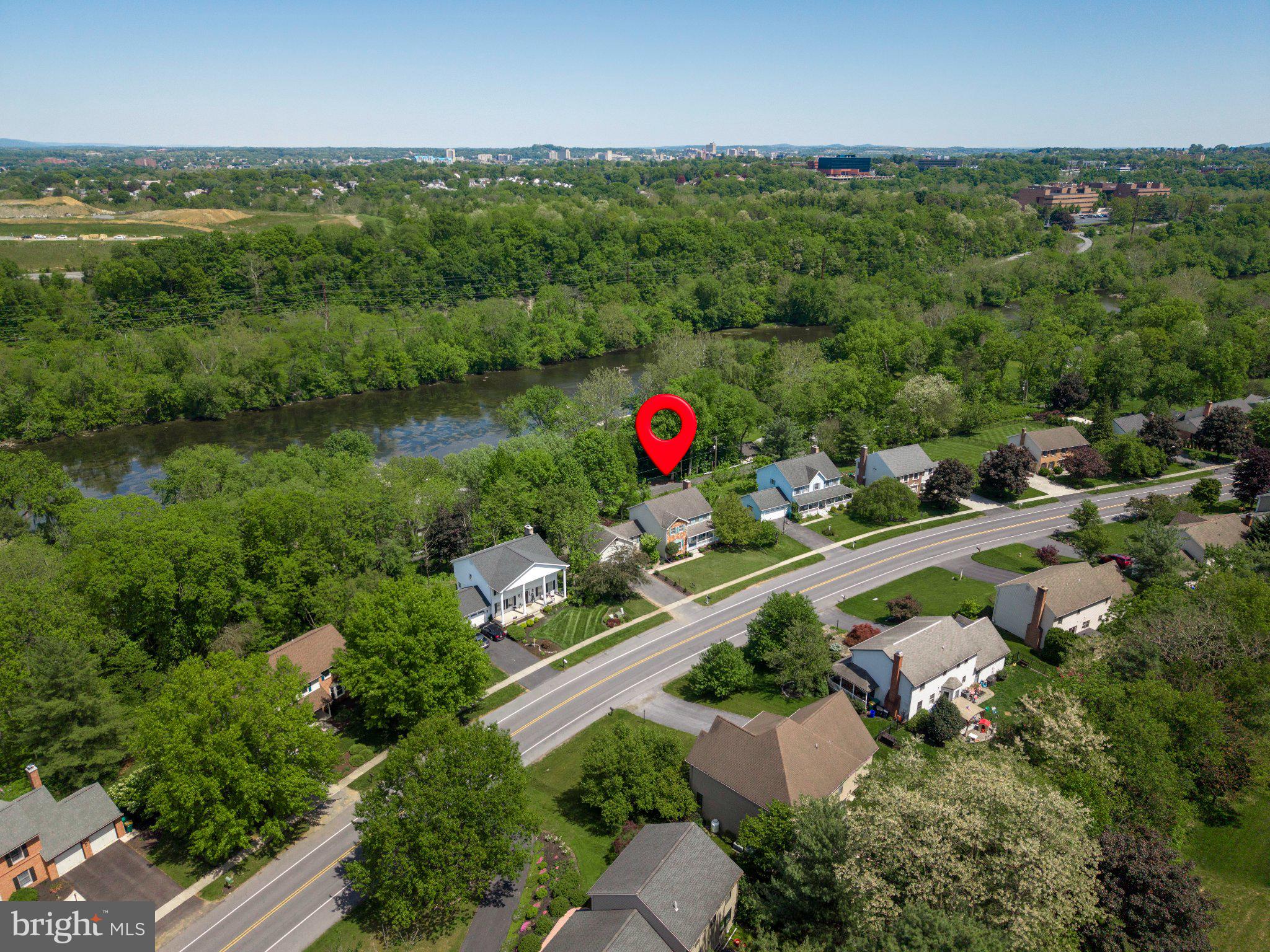 1035 COUNTRY CLUB ROAD