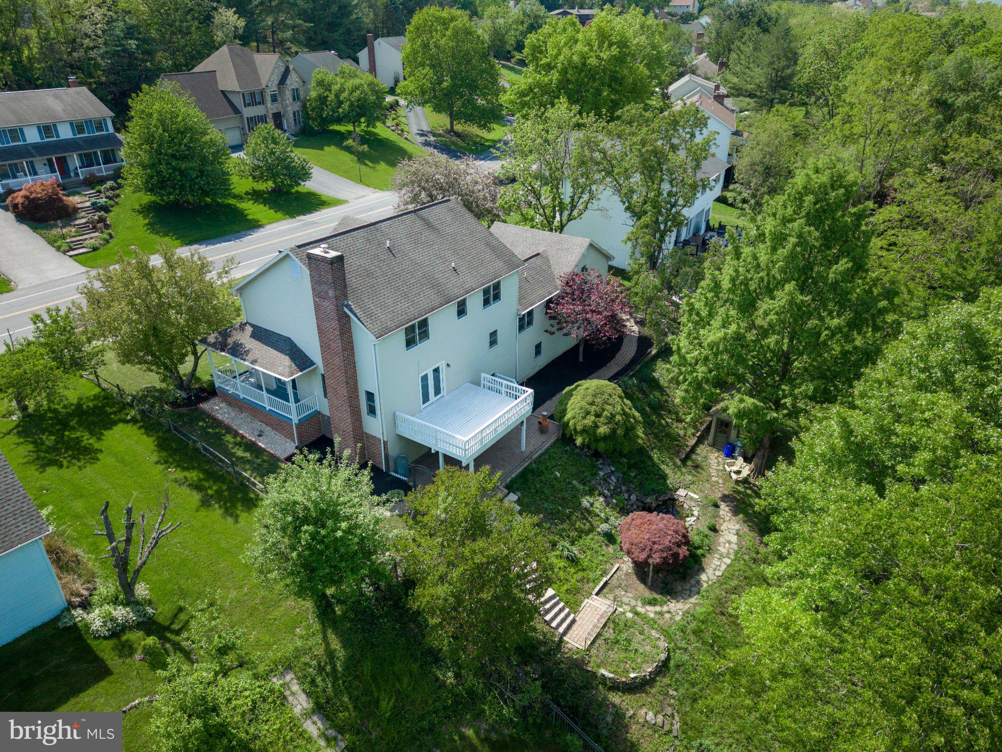 1035 COUNTRY CLUB ROAD