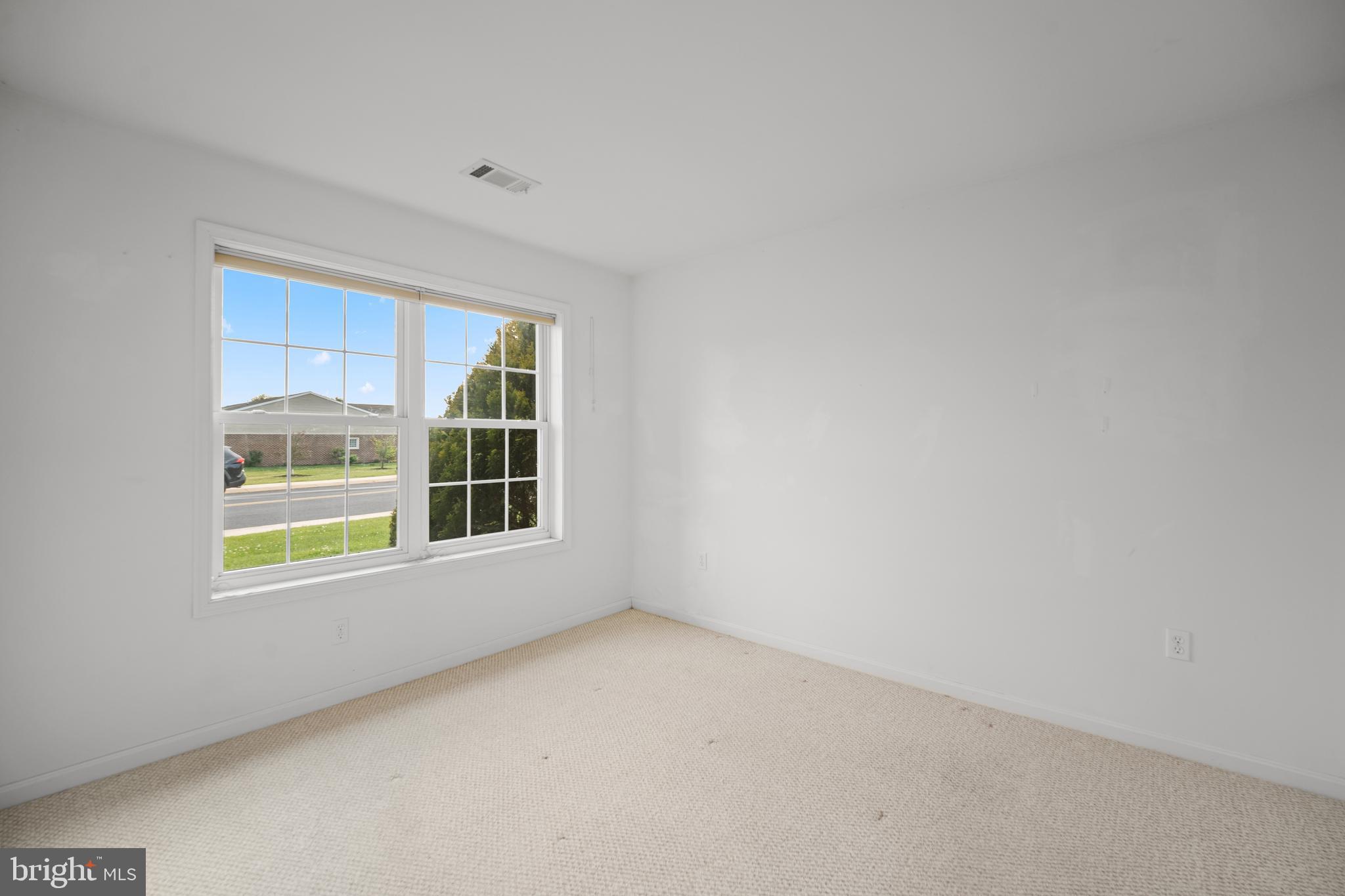 123 BLACKBIRD LANE