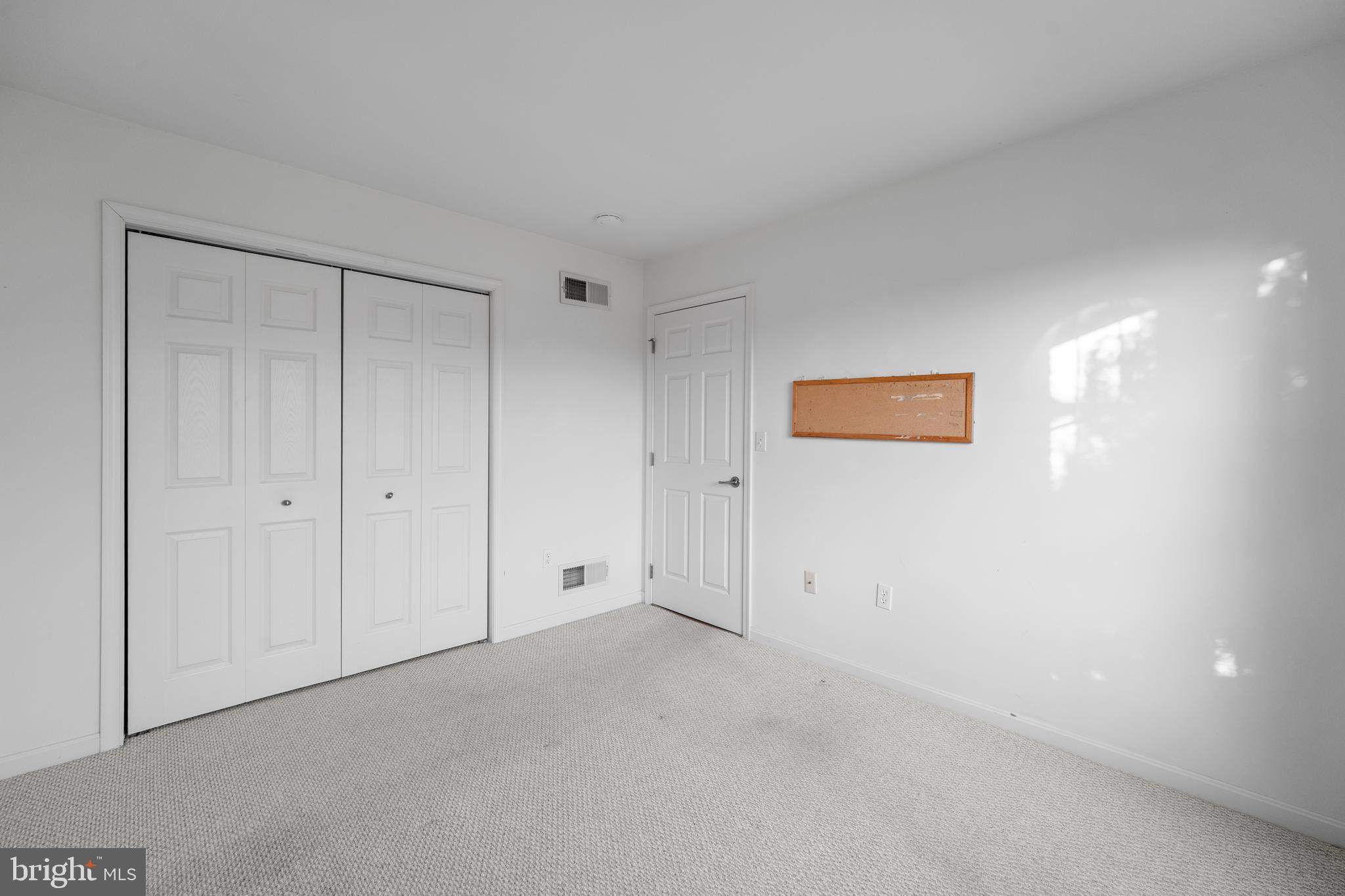 123 BLACKBIRD LANE