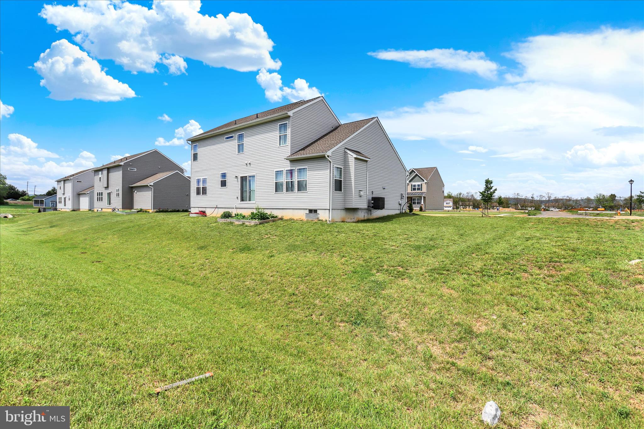 69 BENNINGTON WAY
