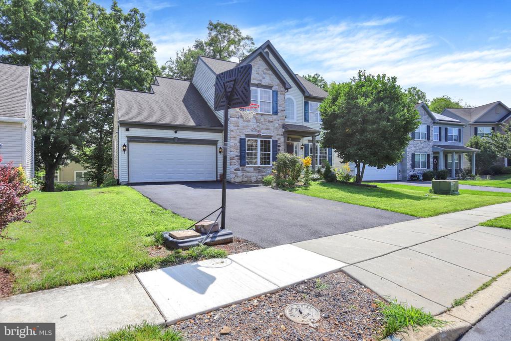 23 HAMLET CIRCLE