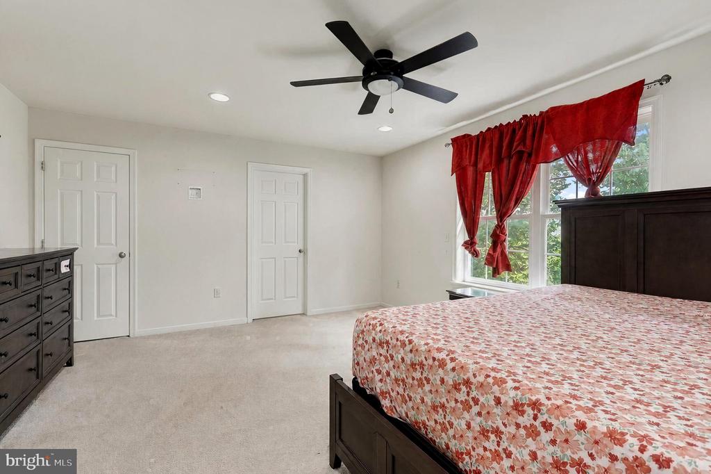 23 HAMLET CIRCLE