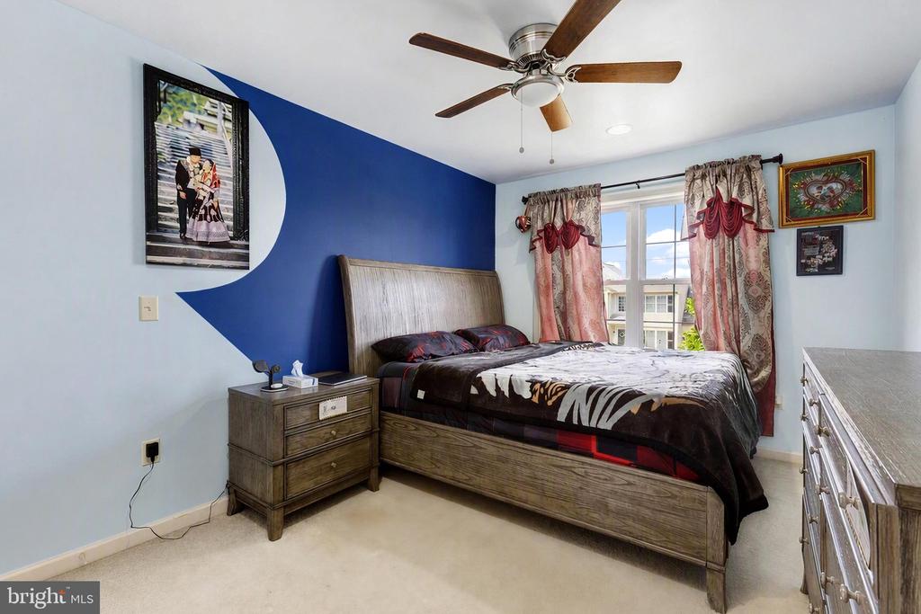 23 HAMLET CIRCLE