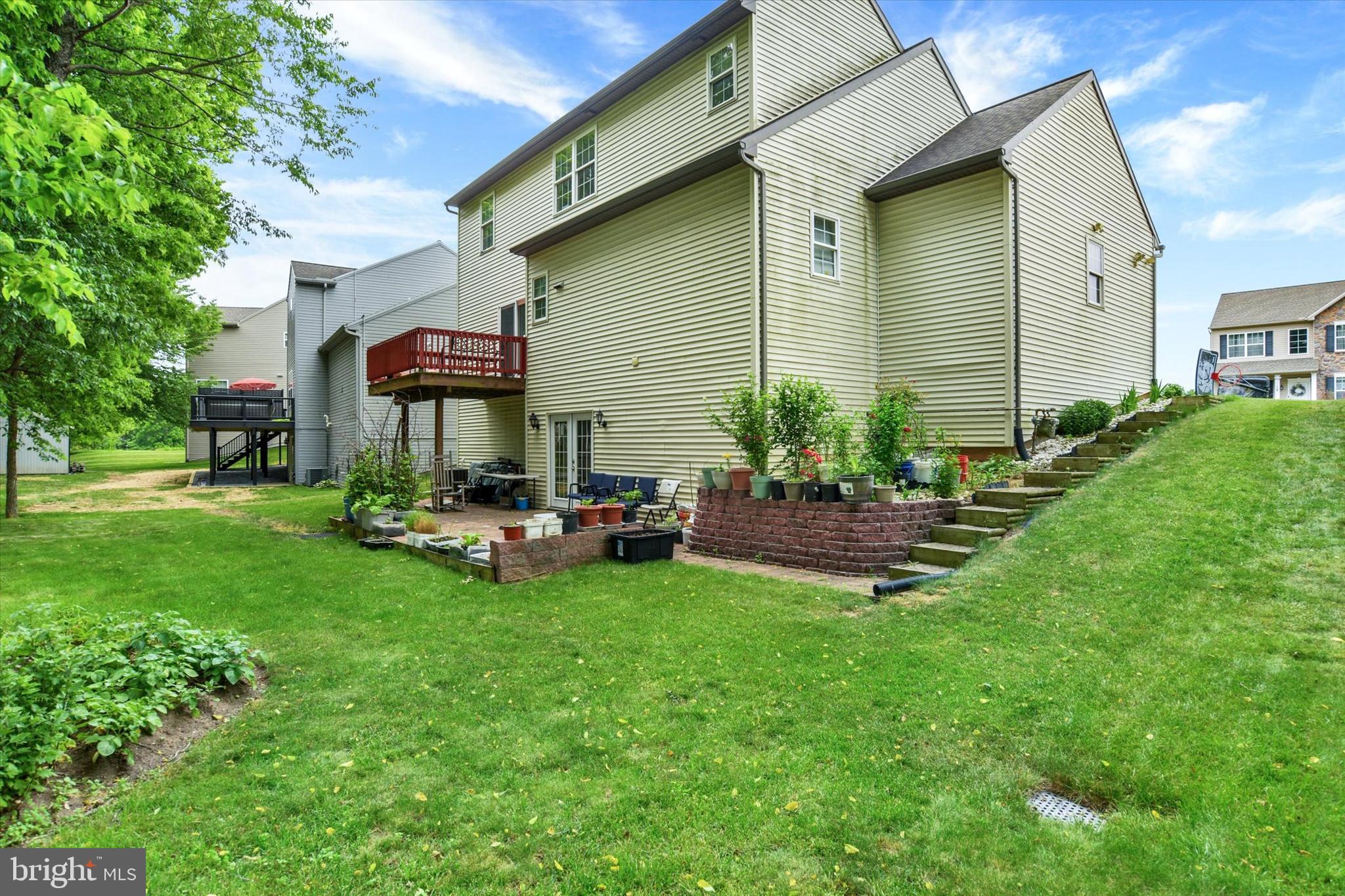 23 HAMLET CIRCLE