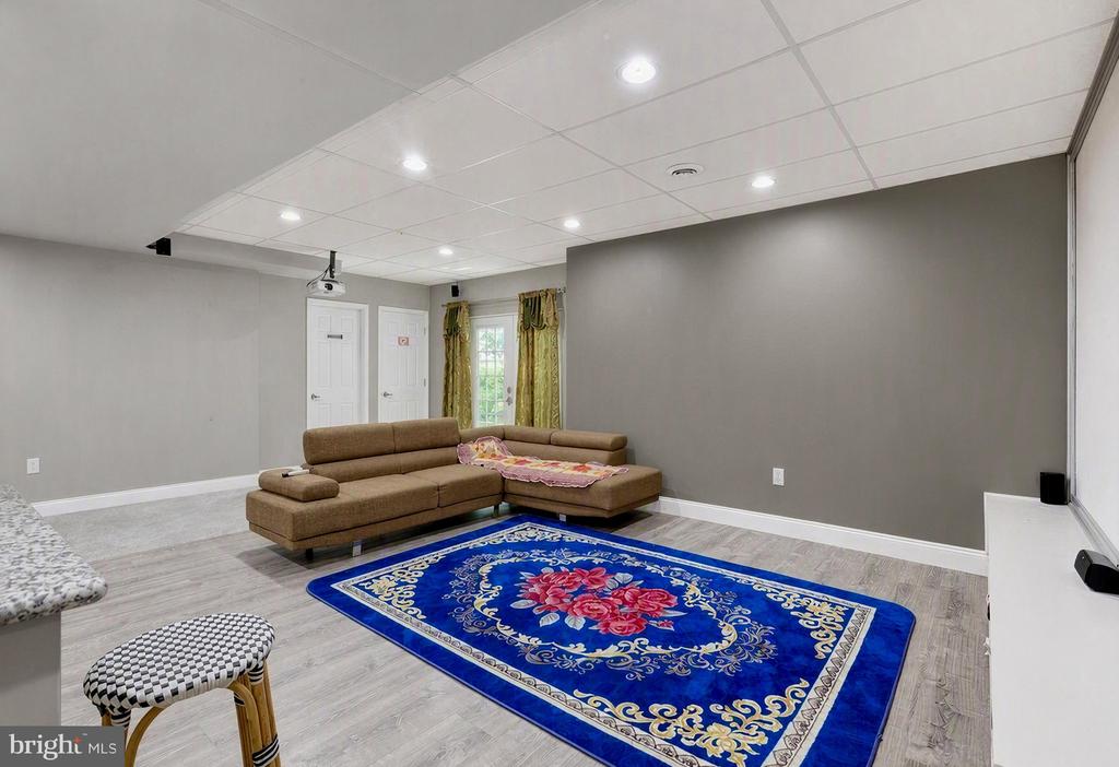 23 HAMLET CIRCLE