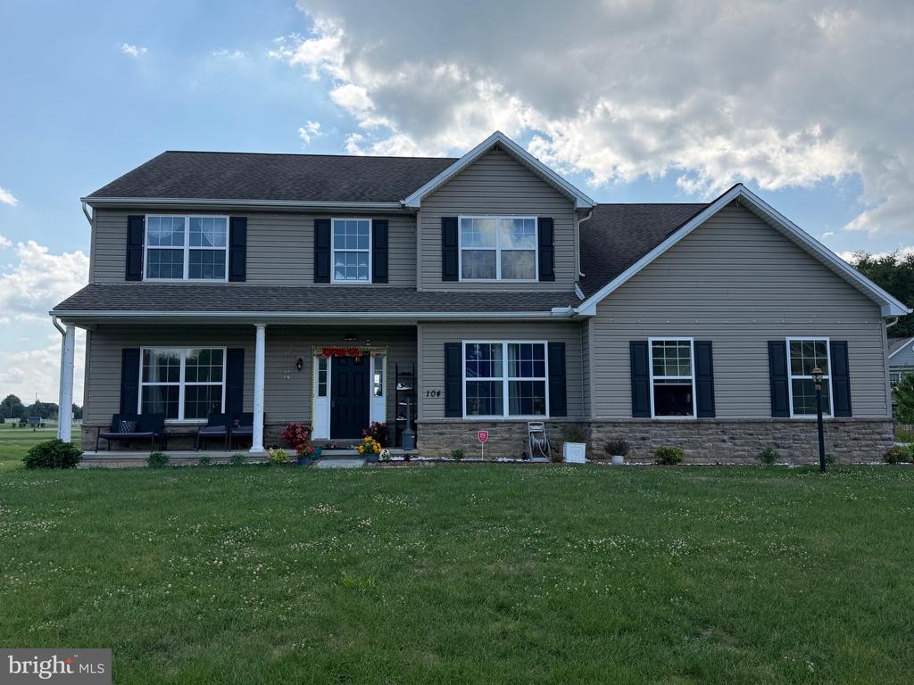 104 BELLOWS DRIVE