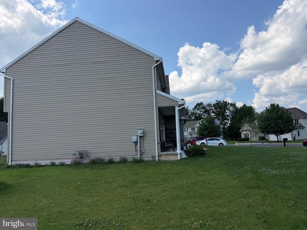104 BELLOWS DRIVE