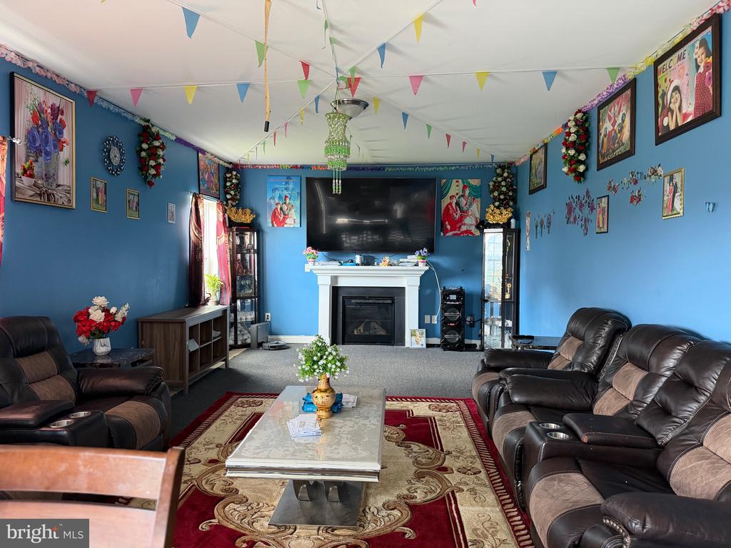 104 BELLOWS DRIVE