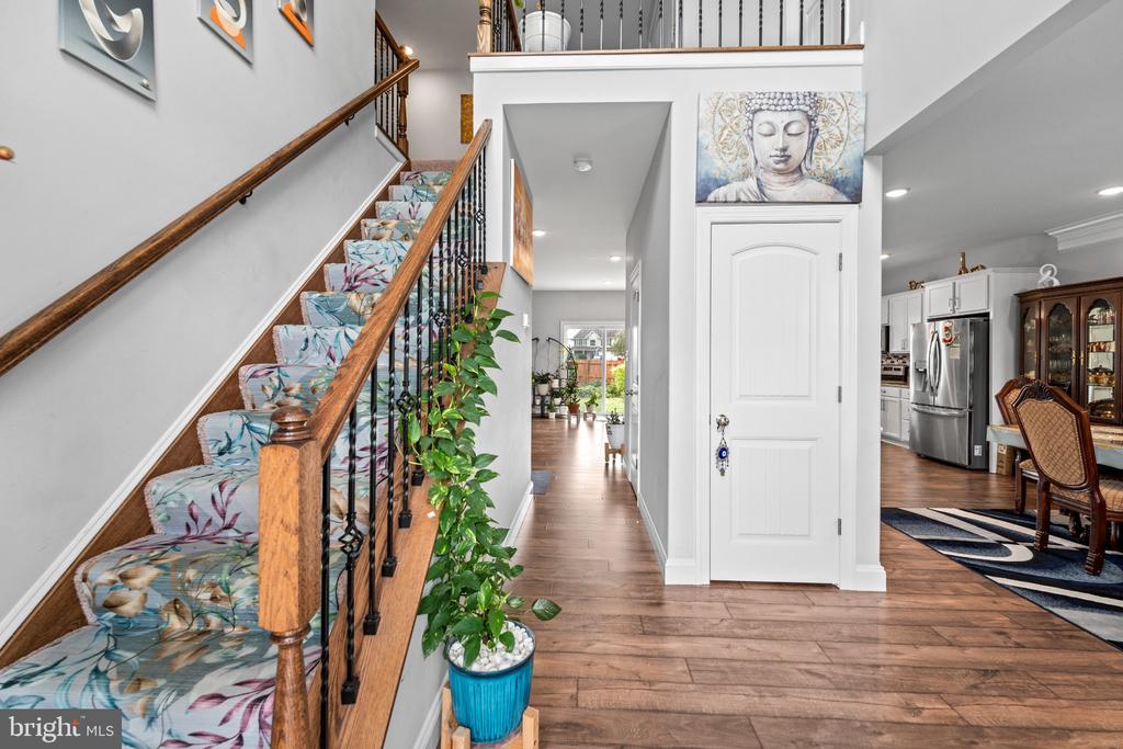 1905 EDGEWOOD DRIVE