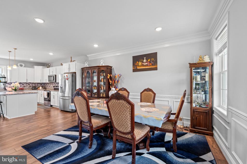 1905 EDGEWOOD DRIVE