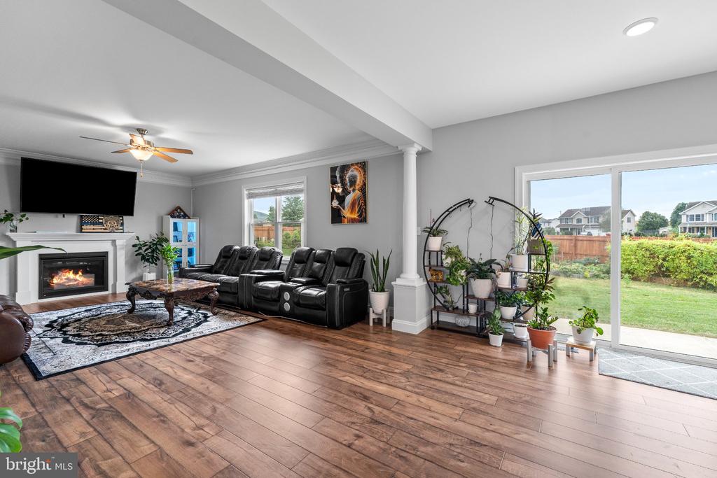 1905 EDGEWOOD DRIVE