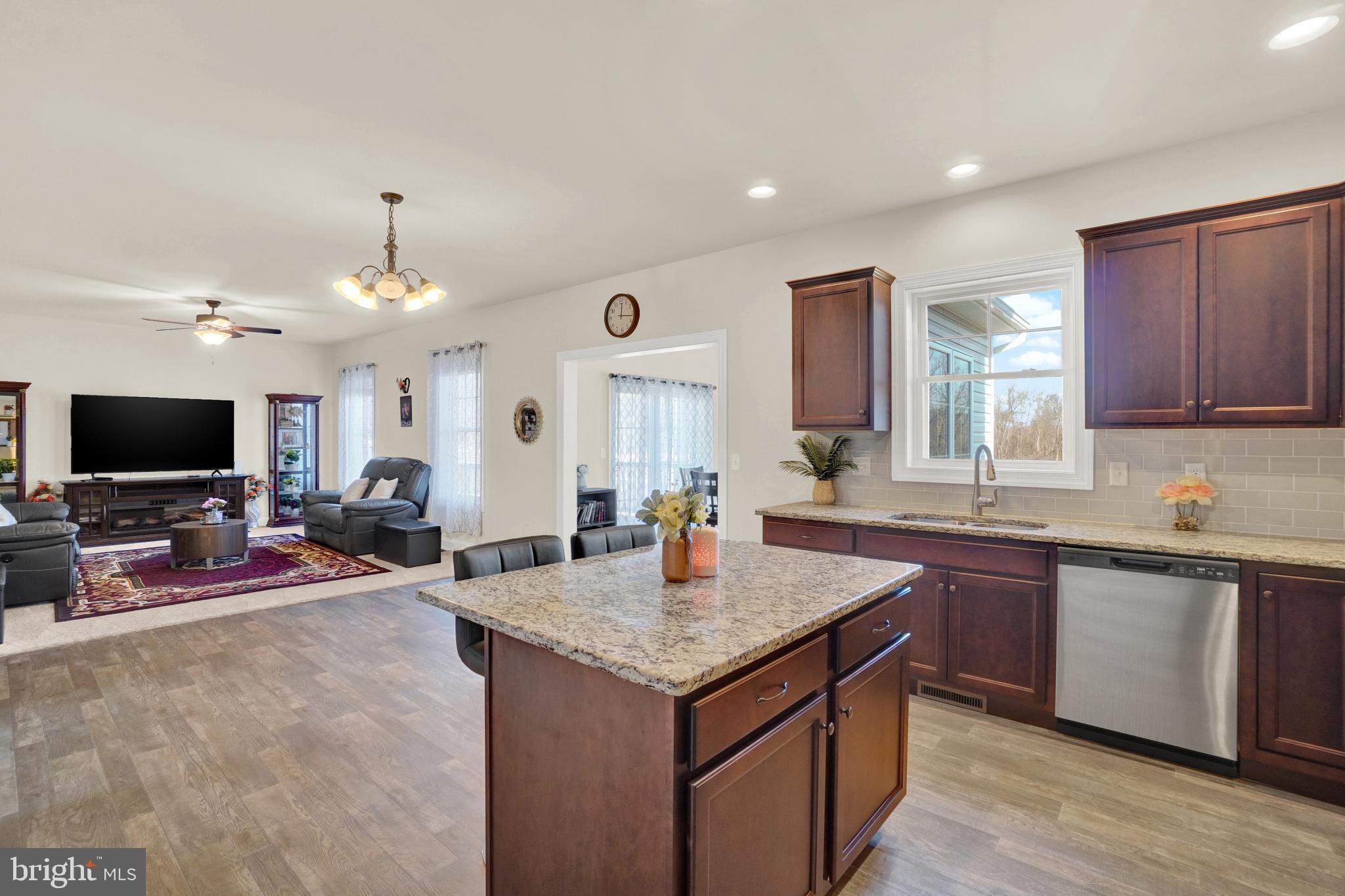 185 Magnolia Dr