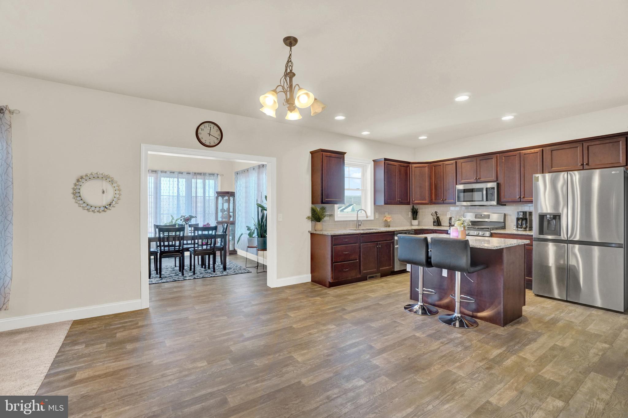 185 Magnolia Dr