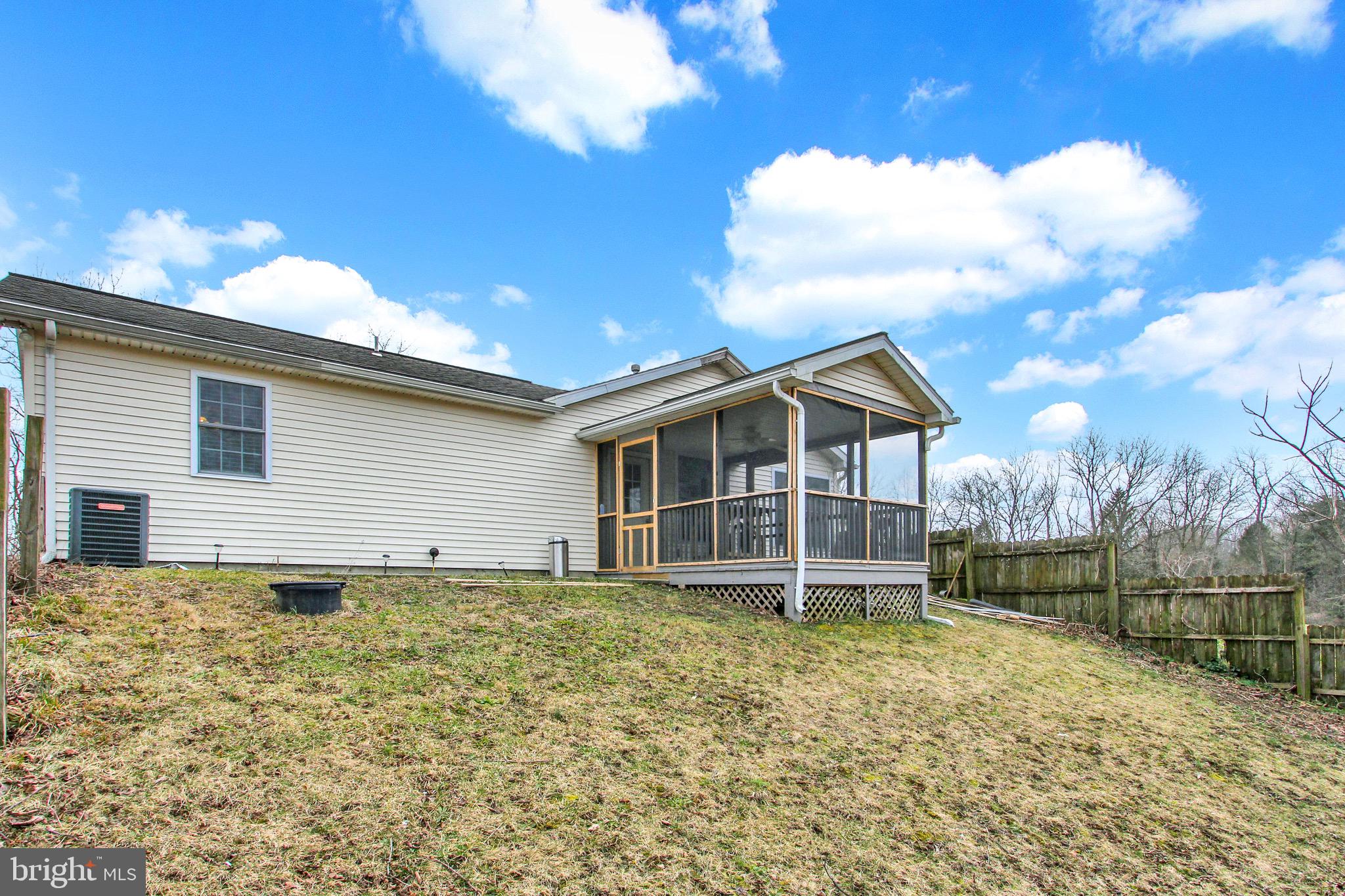 8100 Fox Mill Rd