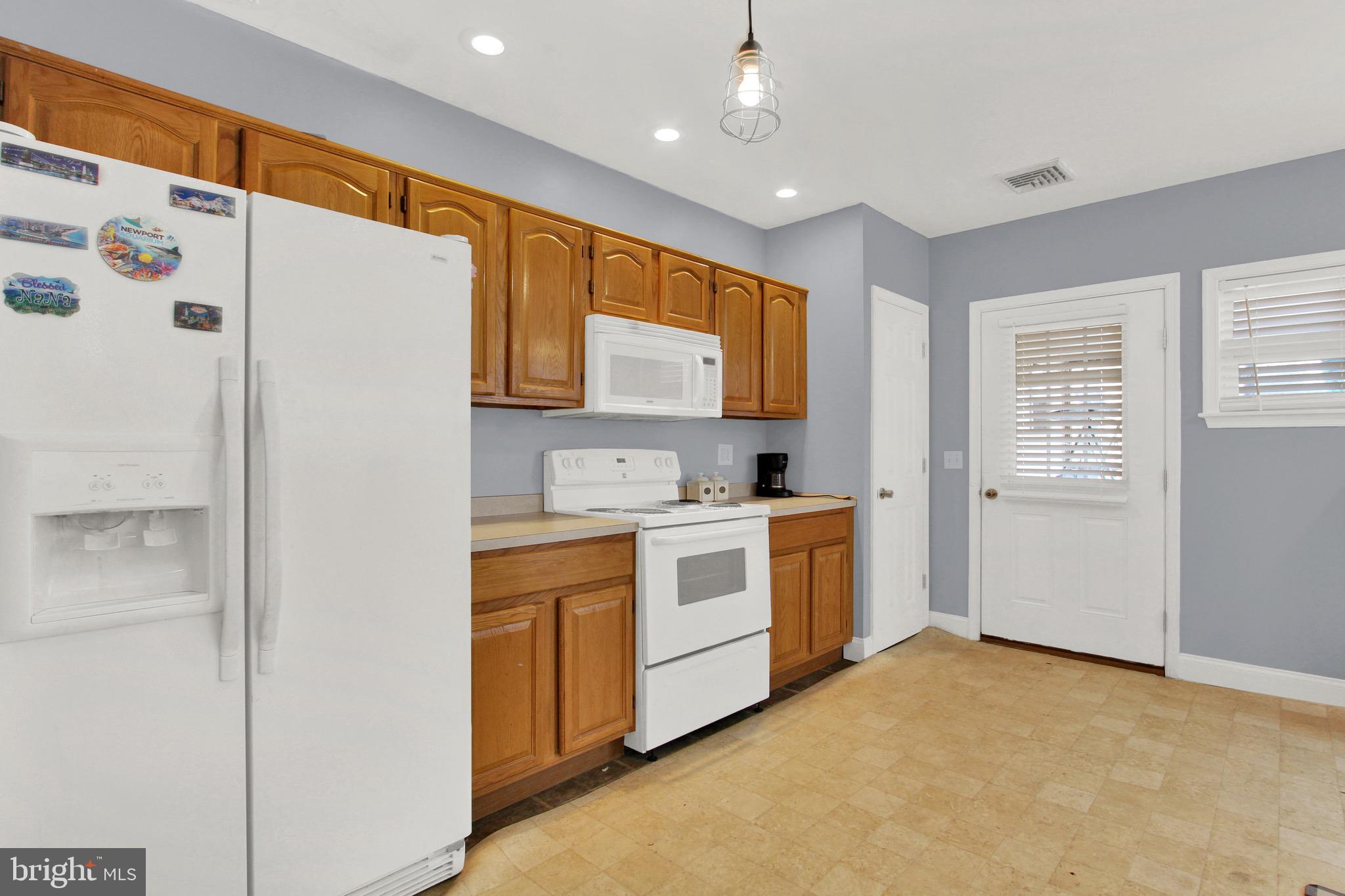 8100 Fox Mill Rd