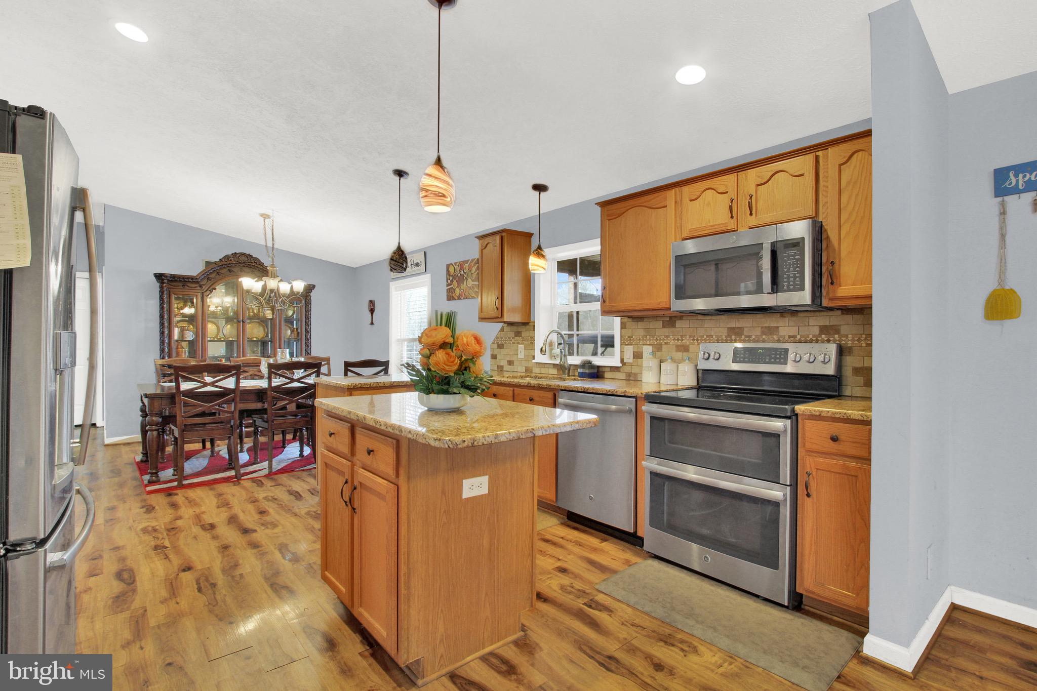 8100 Fox Mill Rd