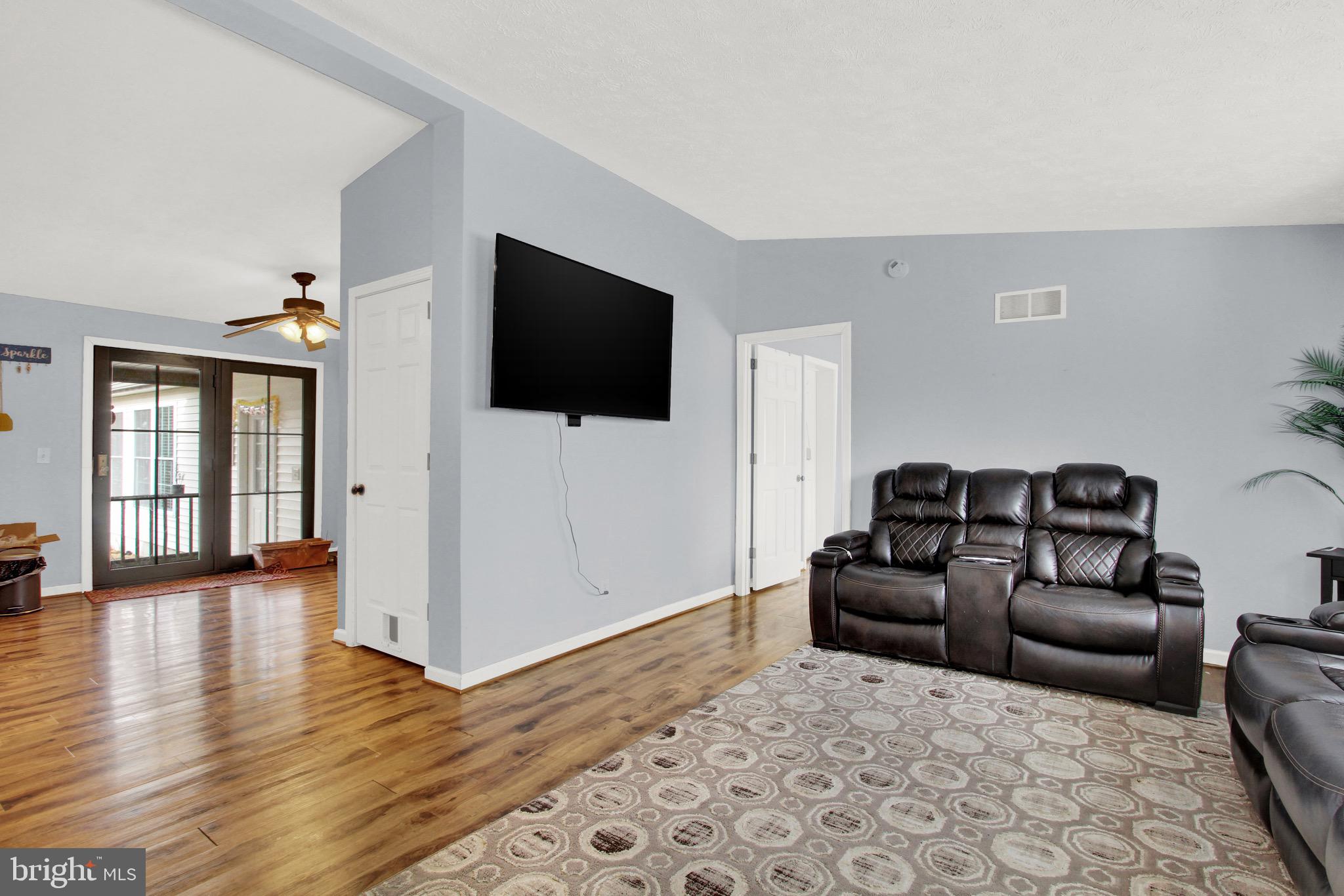 8100 Fox Mill Rd