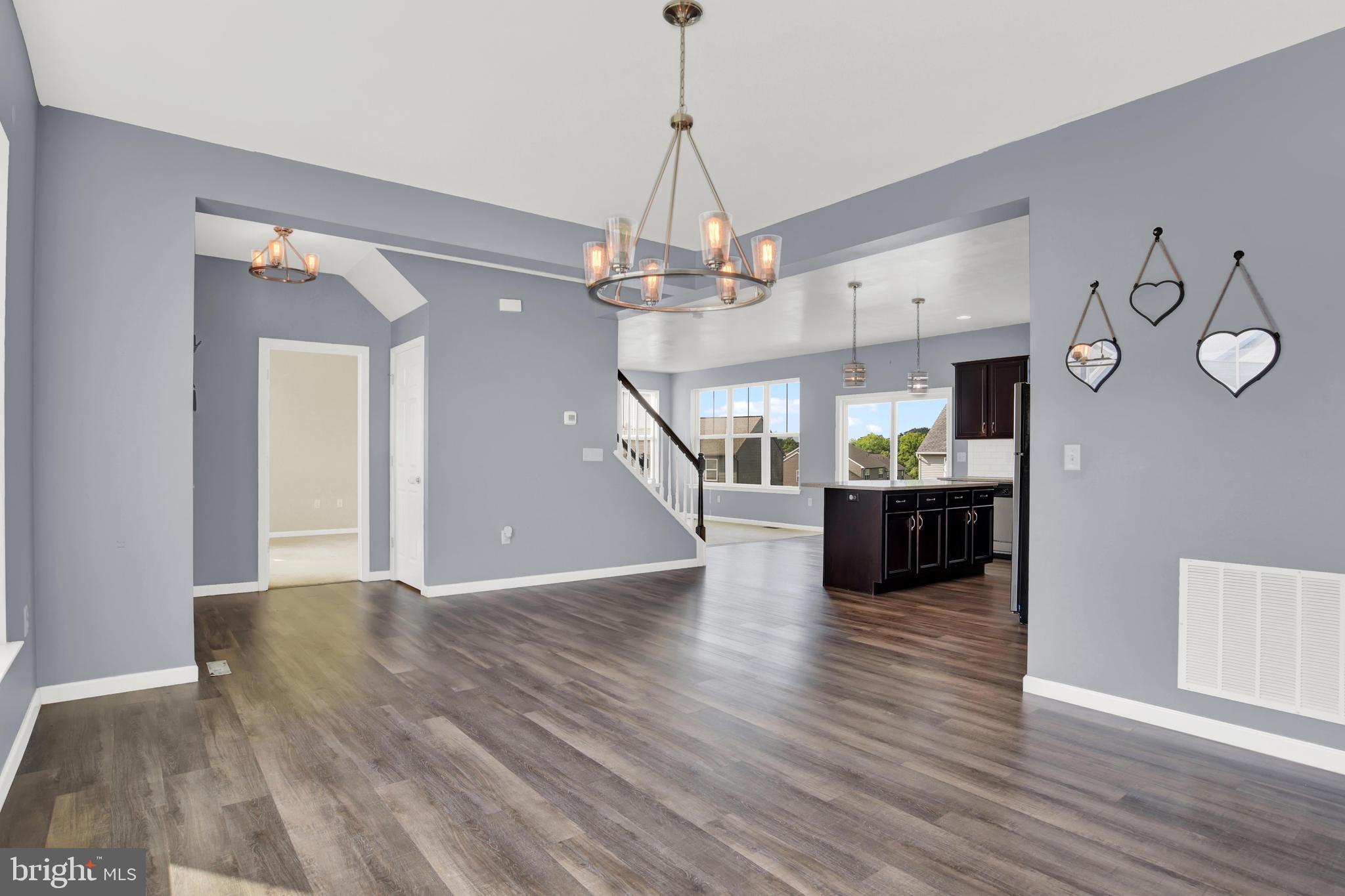 654 Barbara Dr