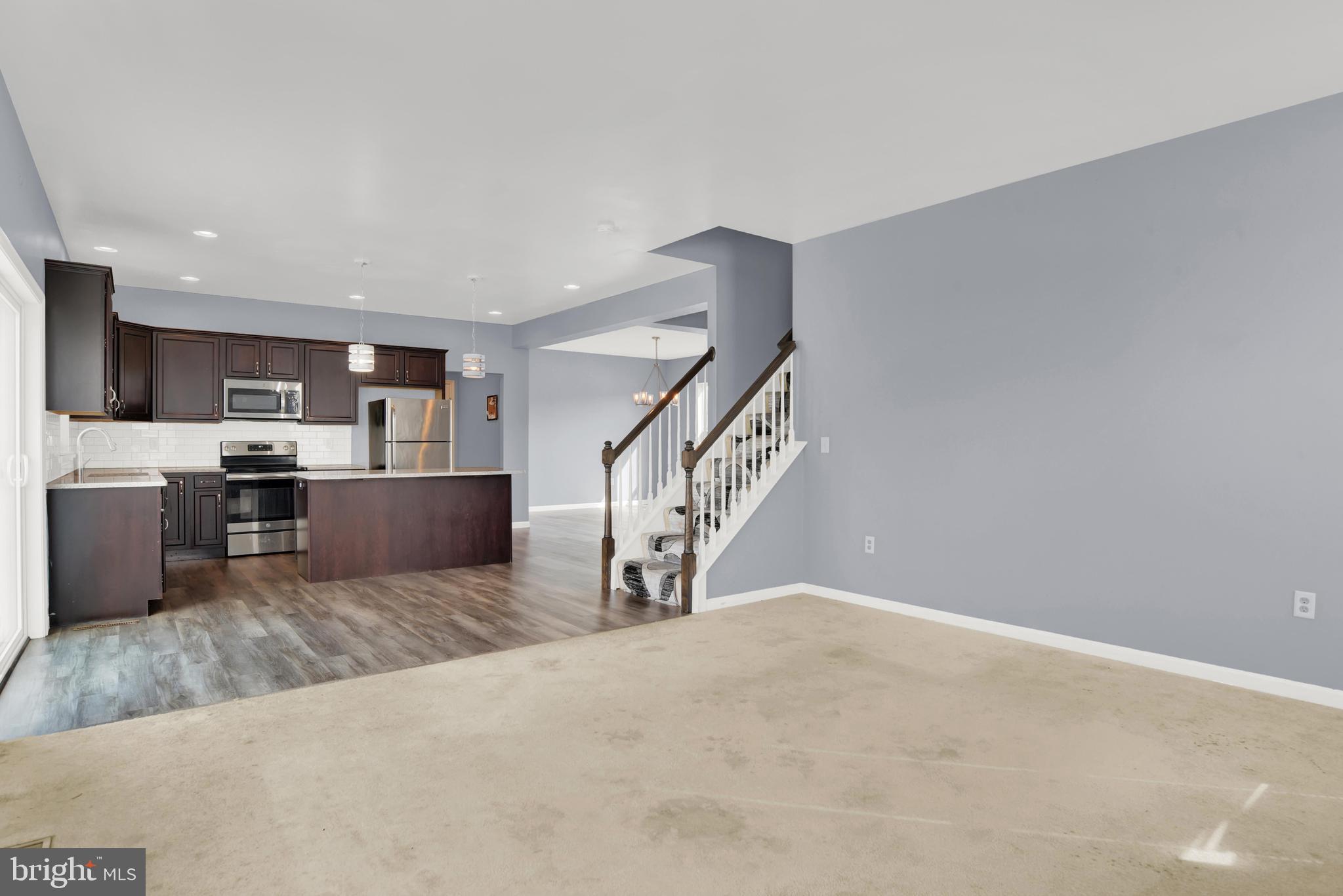 654 Barbara Dr