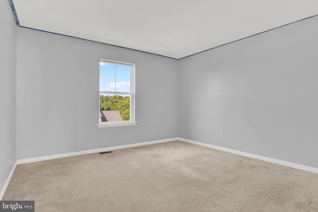 654 Barbara Dr