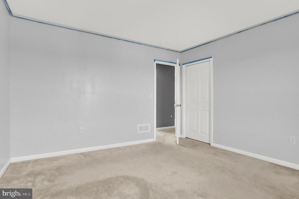 654 Barbara Dr