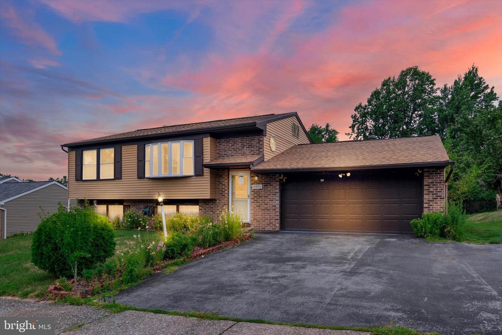 4806 Tamar Dr