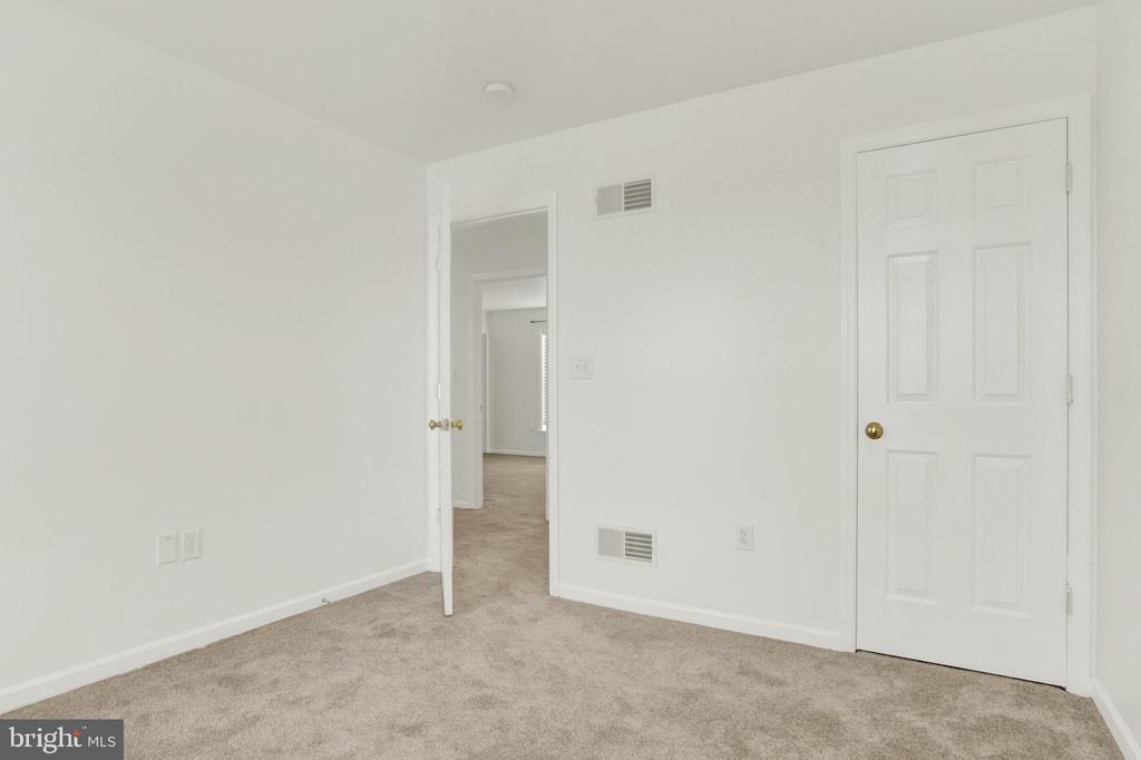 7099 Pine Ridge Dr