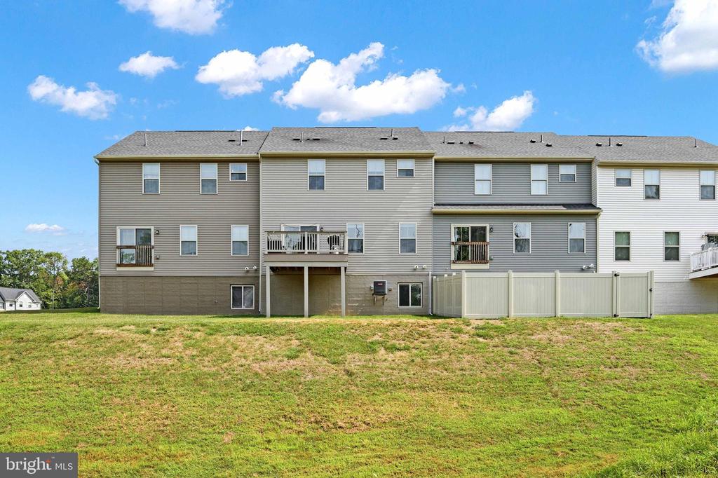 4343 Secretariat St