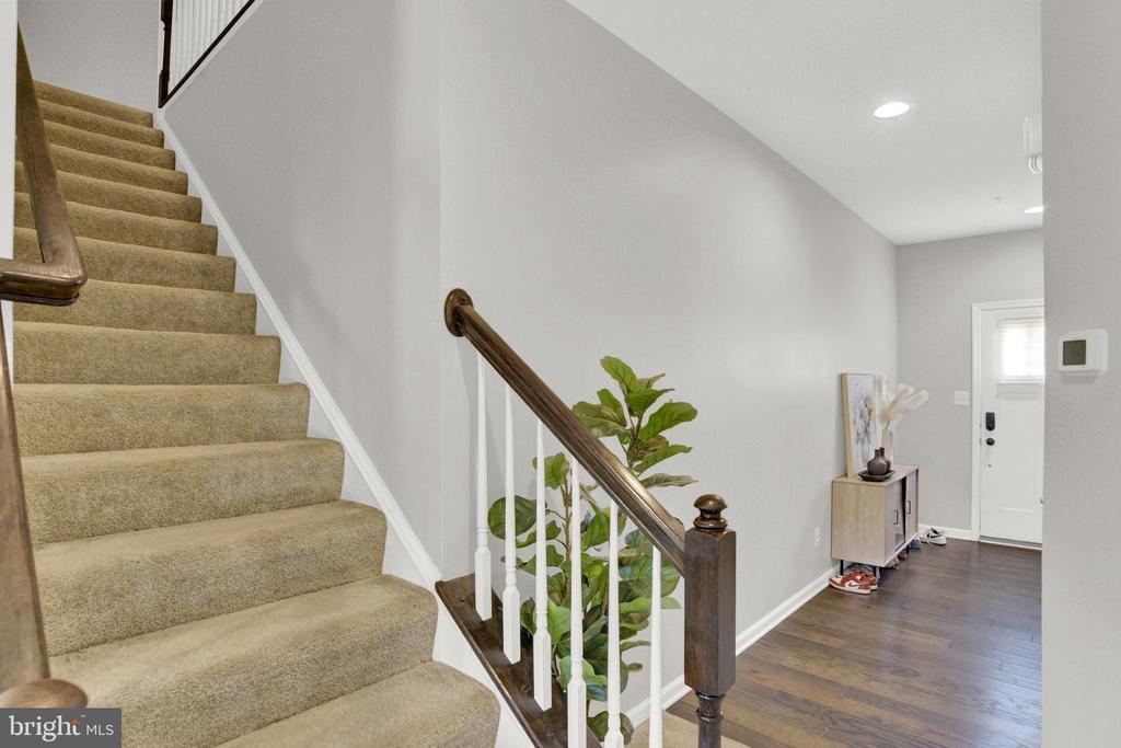 4343 Secretariat St