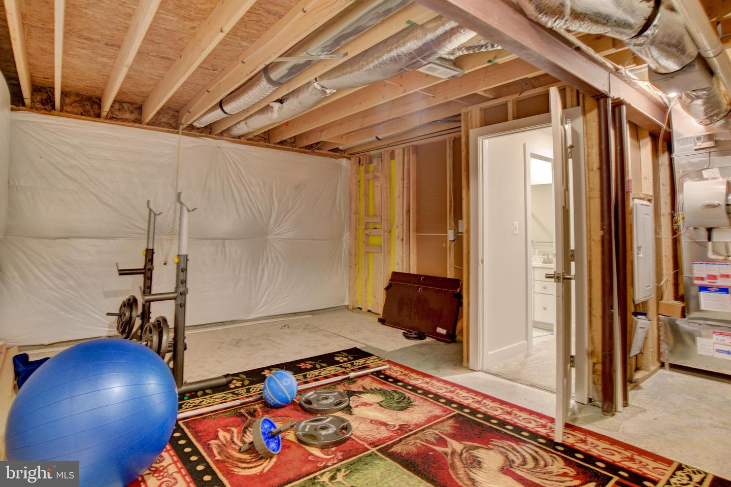 3811 Seabiscuit Way