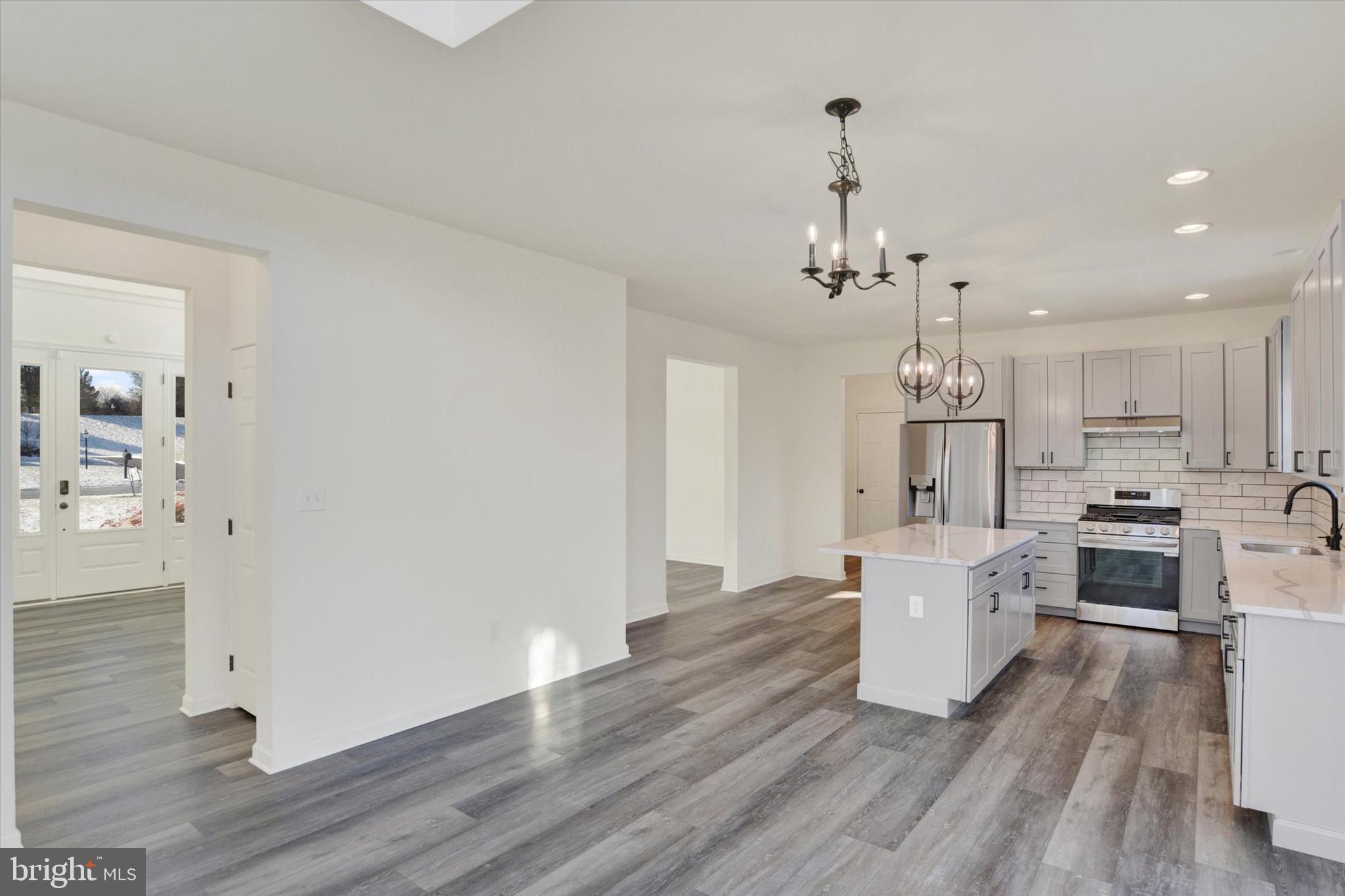 7061 Creek Crossing Dr