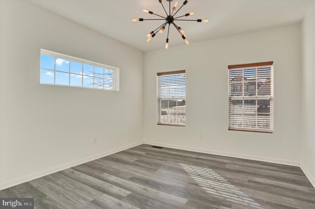 7061 Creek Crossing Dr