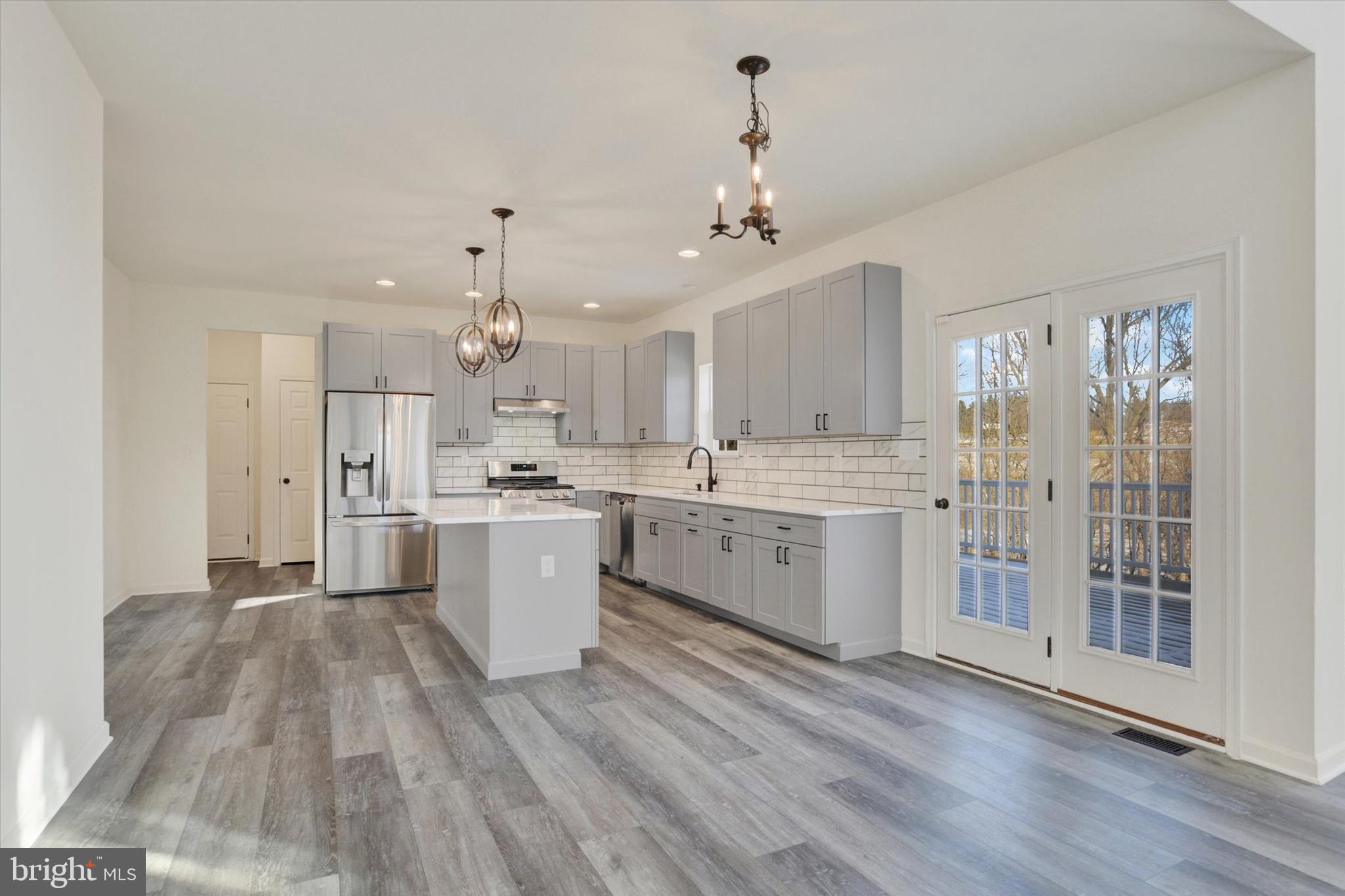 7061 Creek Crossing Dr