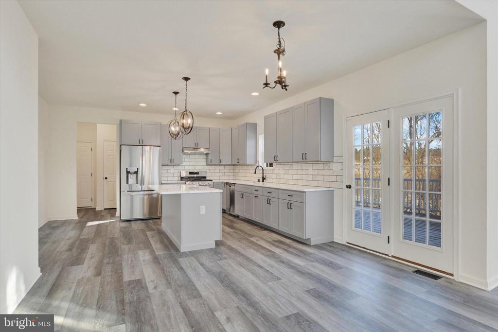 7061 Creek Crossing Dr