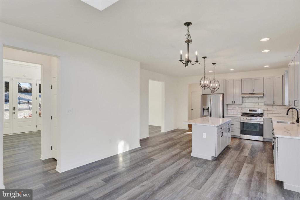 7061 Creek Crossing Dr