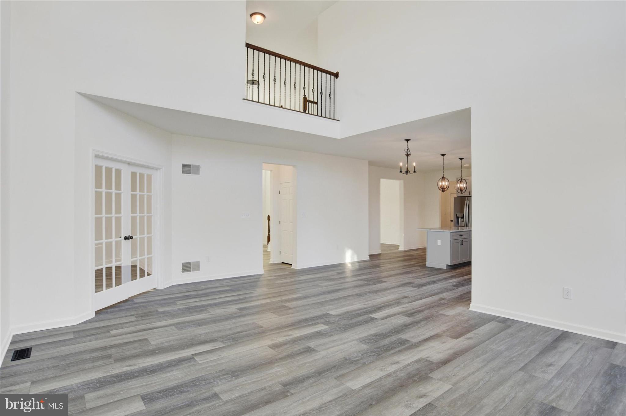 7061 Creek Crossing Dr