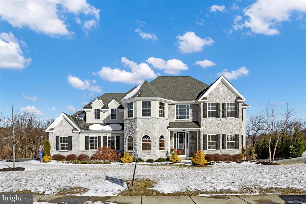 7061 Creek Crossing Dr