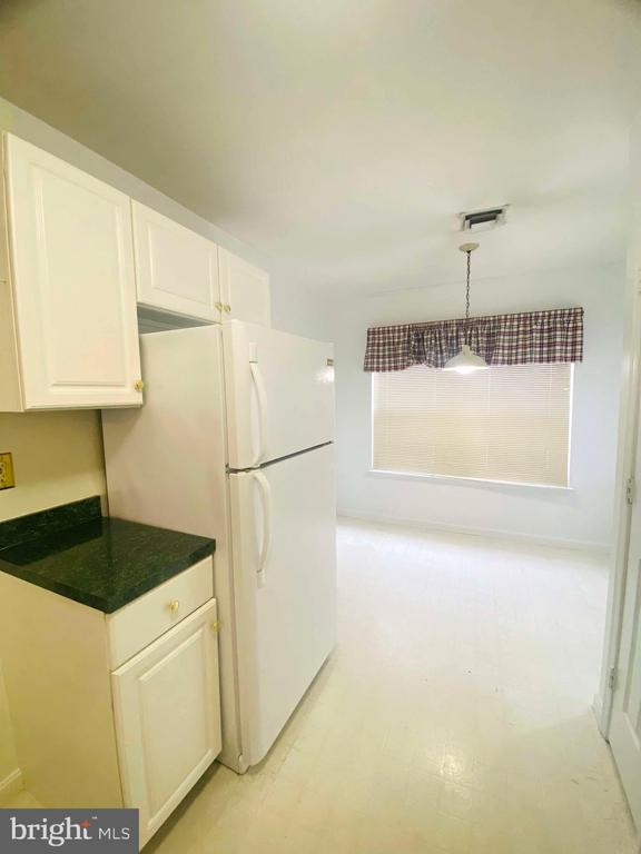 1946 Daybreak Cir