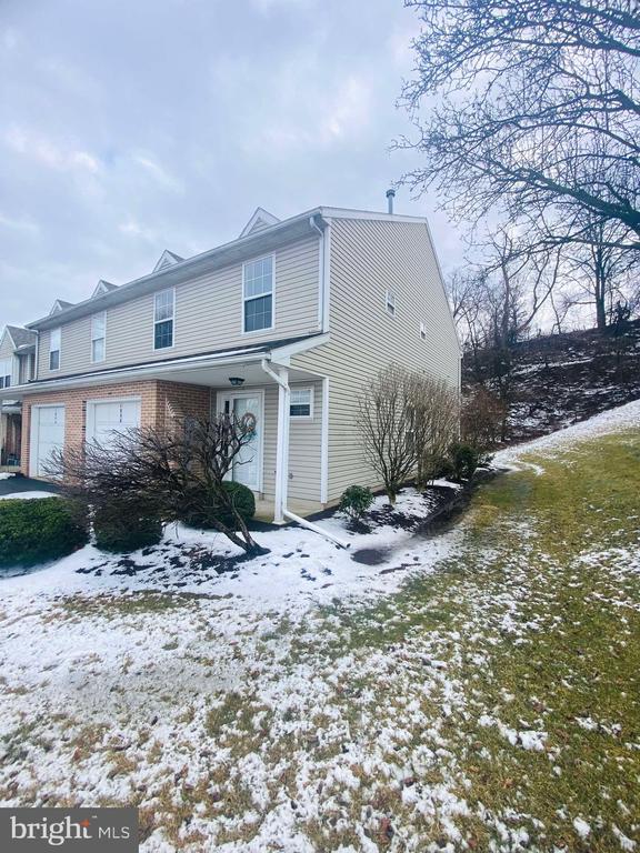 1946 Daybreak Cir