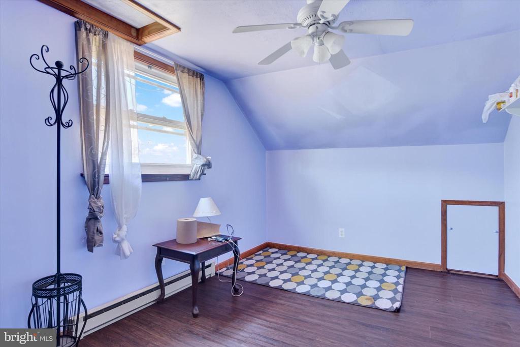 4832 Sweetbrier Ter