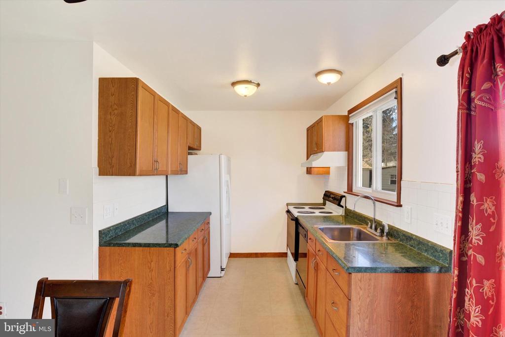 4832 Sweetbrier Ter