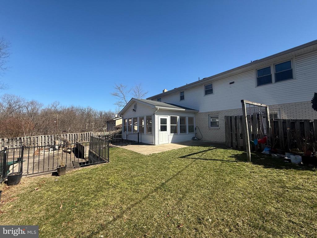 1022 Topview Dr