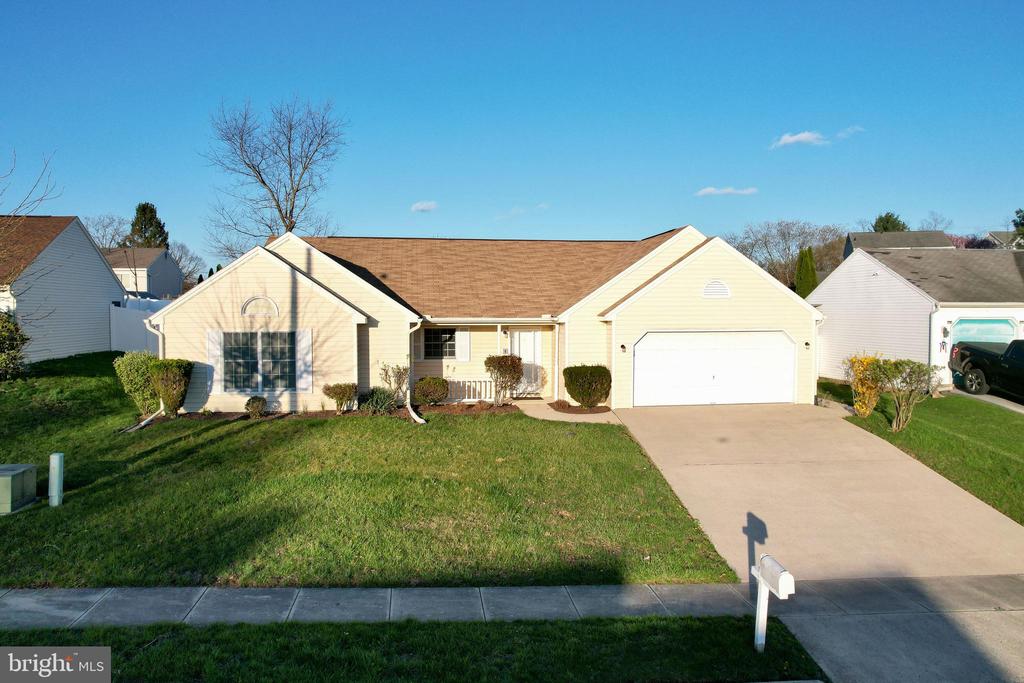 3525 Athena Ave