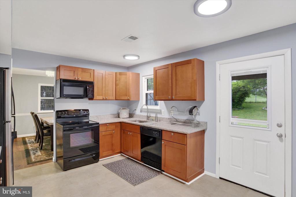 5126 Erie Rd