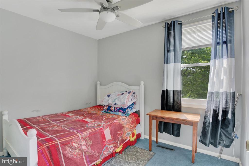 4483 Brooksvale Ct