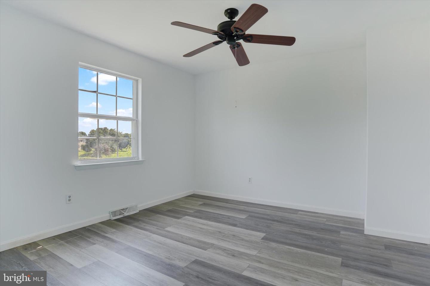 5137 Clover Ct